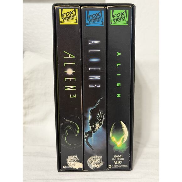 Vintage Alien Trilogy Vhs Movie Box Set 1993 Alien, Aliens, Alien 3 - Picture 3 of 3